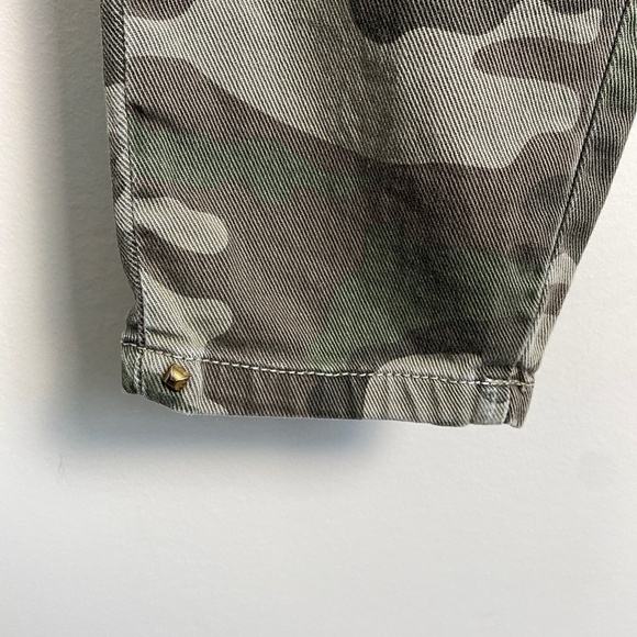 Zara Trafaluc Women's Denim Camouflage Skinny Jeans 8 Studded Accents Stretch - Picture 3 of 16